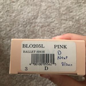 Bloch pink ballet shoes (girls)
